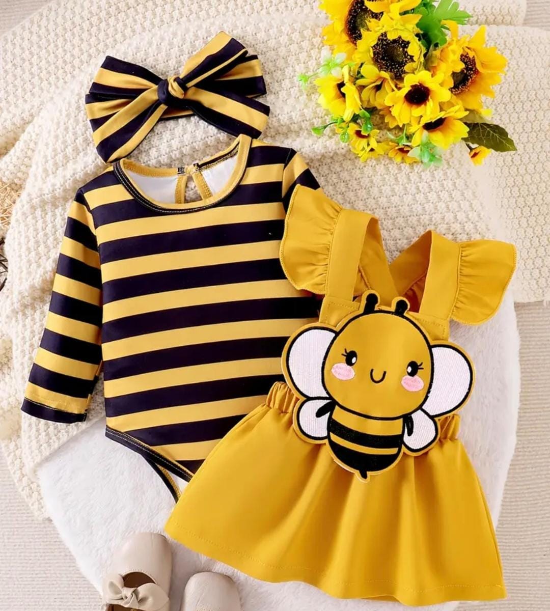 Conjunto de Abejita para Bebé Niña con Vestido Amarillo y Body a Rayas