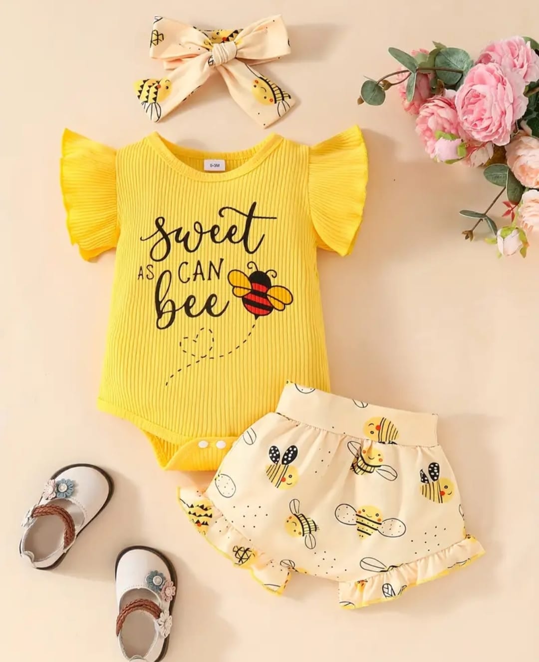 Conjunto de Abejita para Bebé Niña – Body y Short Amarillo